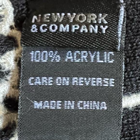 New York and Company Black And Cream Flower embellished winter scarf - Picture 4 of 4